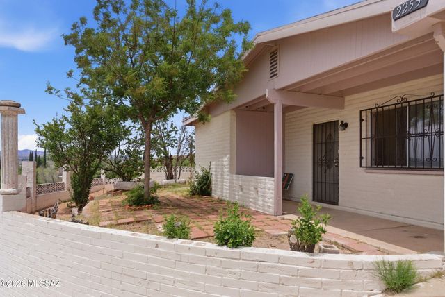 2255 N Calle Nogales, Nogales, AZ 85621