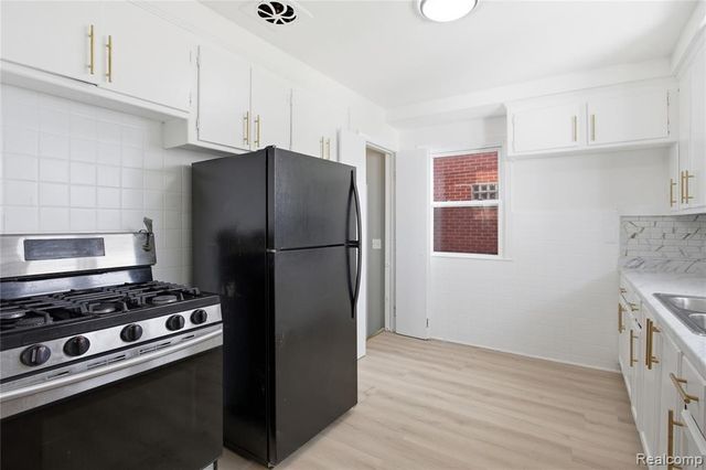 17341 Rowe Street, Detroit, MI 48205