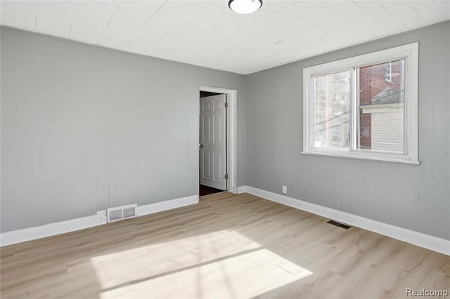 17341 Rowe Street, Detroit, MI 48205