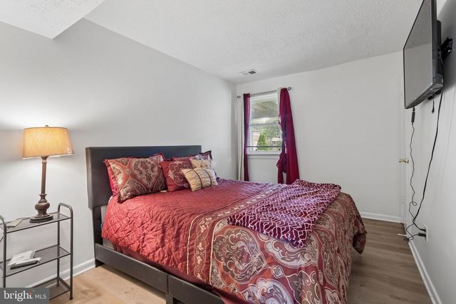2570 SUSSEX CT, Waldorf, MD 20602
