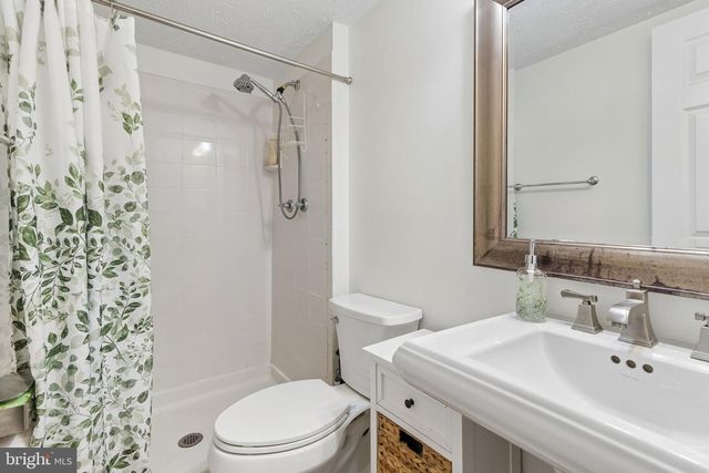 2570 SUSSEX CT, Waldorf, MD 20602
