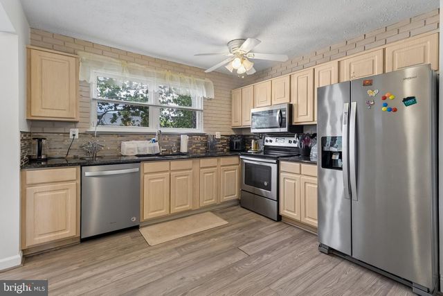 2570 SUSSEX CT, Waldorf, MD 20602