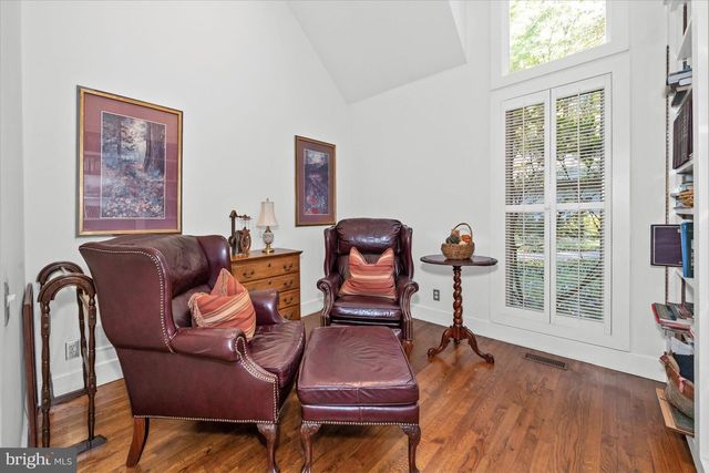 6 CARRIAGE RD, Greenville, DE 19807