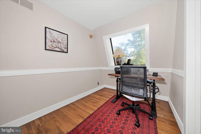 6 CARRIAGE RD, Greenville, DE 19807