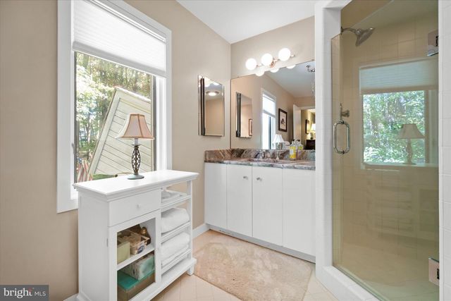 6 CARRIAGE RD, Greenville, DE 19807