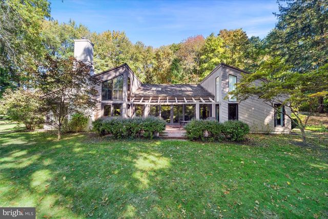 6 CARRIAGE RD, Greenville, DE 19807