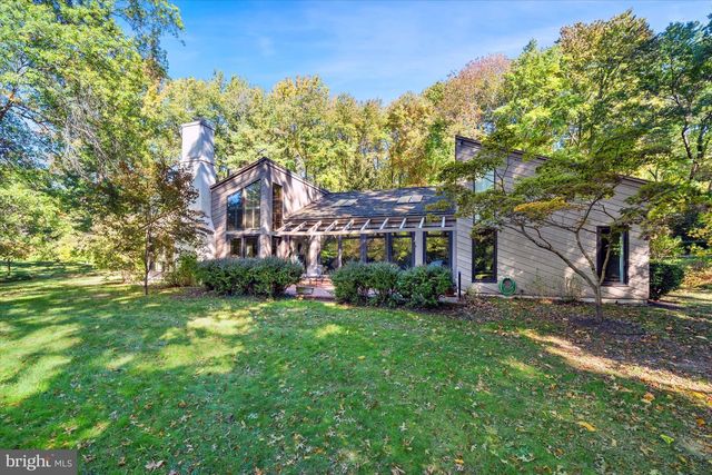 6 CARRIAGE RD, Greenville, DE 19807