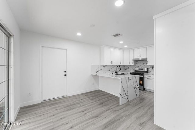 12338 Sheldon Street, Sunland, CA 91040