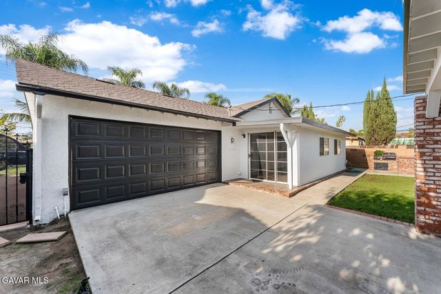 12338 Sheldon Street, Sunland, CA 91040