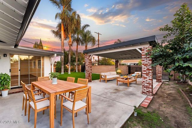 12338 Sheldon Street, Sunland, CA 91040