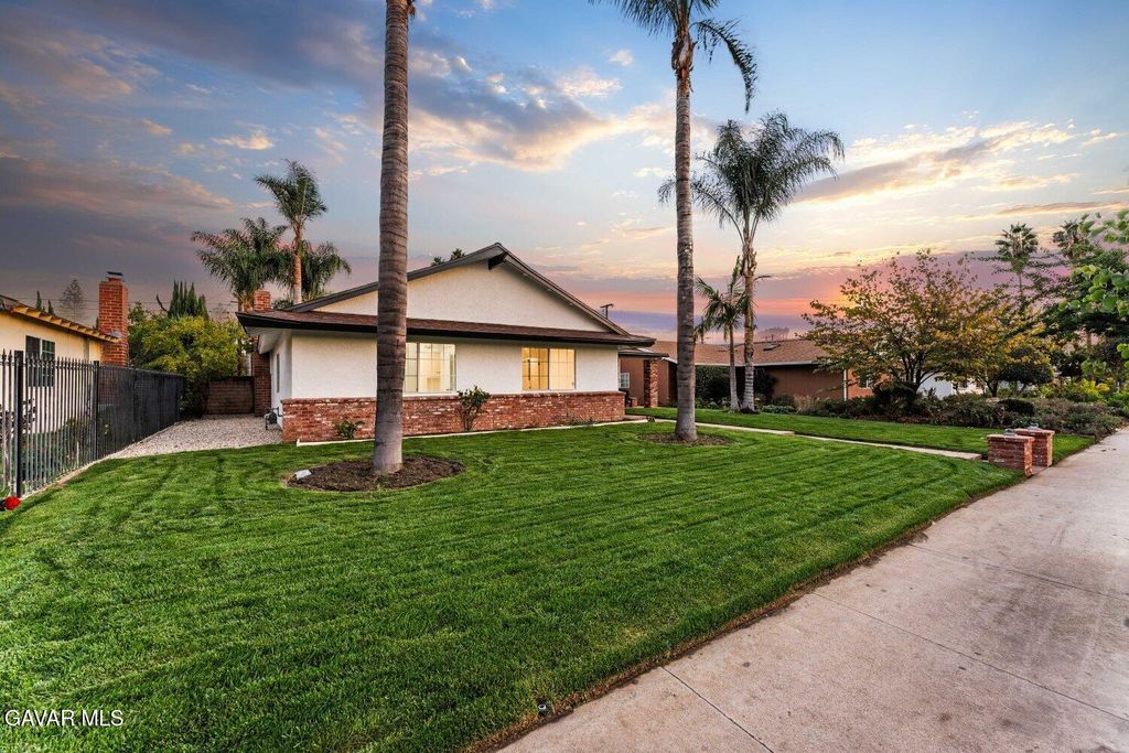 12338 Sheldon Street, Sunland, CA 91040