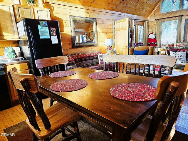 1529 Boo Boos Way, Sevierville, TN 37862