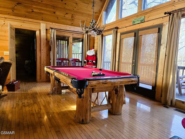 1529 Boo Boos Way, Sevierville, TN 37862