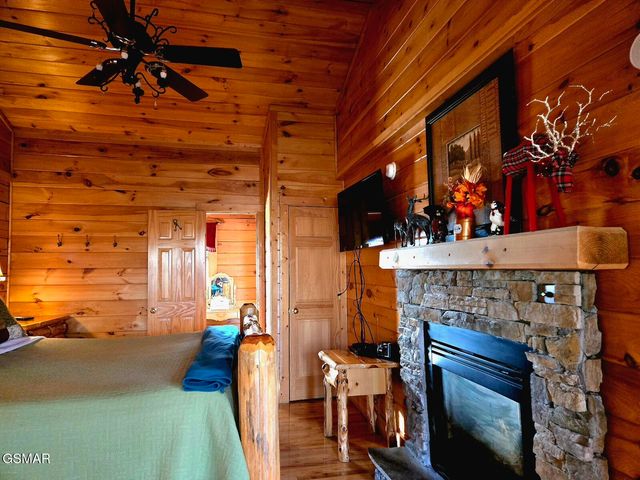 1529 Boo Boos Way, Sevierville, TN 37862