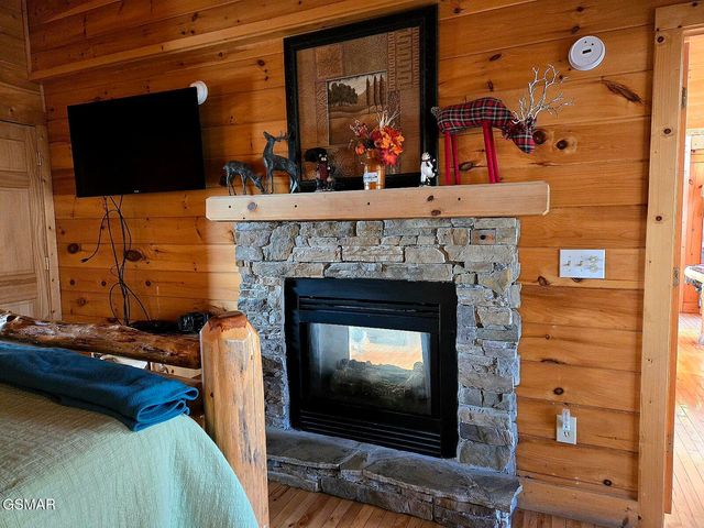 1529 Boo Boos Way, Sevierville, TN 37862