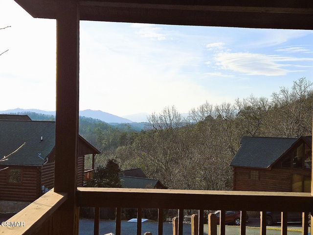 1529 Boo Boos Way, Sevierville, TN 37862