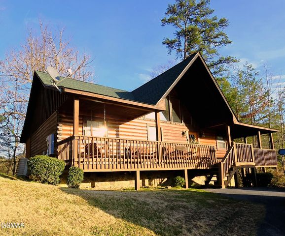 1529 Boo Boos Way, Sevierville, TN 37862