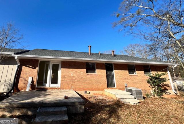 3881 Pin Oak Circle, Atlanta, GA 30340