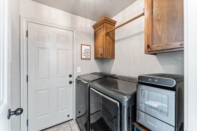 3206 SW Warberry Avenue, Bentonville, AR 72713