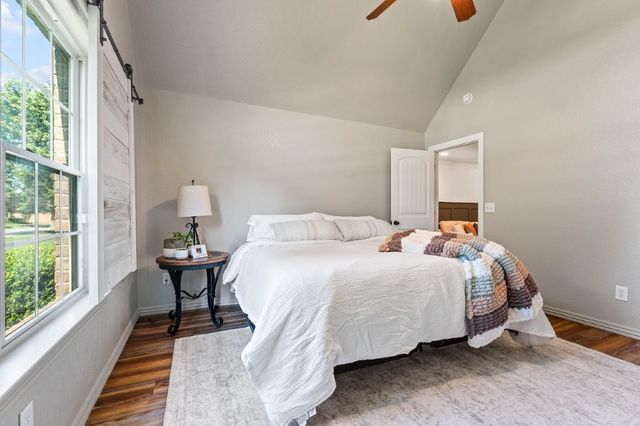 3206 SW Warberry Avenue, Bentonville, AR 72713