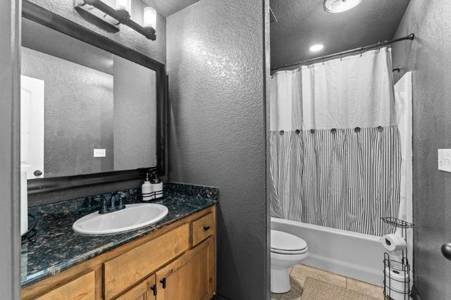 3206 SW Warberry Avenue, Bentonville, AR 72713