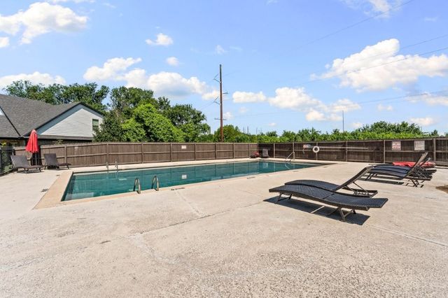 3206 SW Warberry Avenue, Bentonville, AR 72713