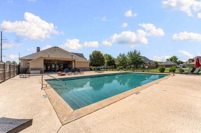 3206 SW Warberry Avenue, Bentonville, AR 72713