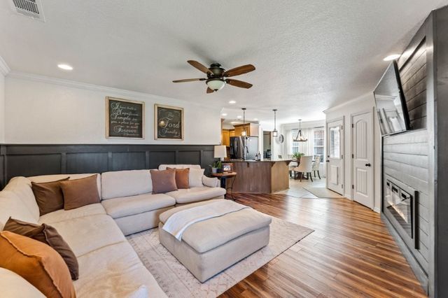 3206 SW Warberry Avenue, Bentonville, AR 72713