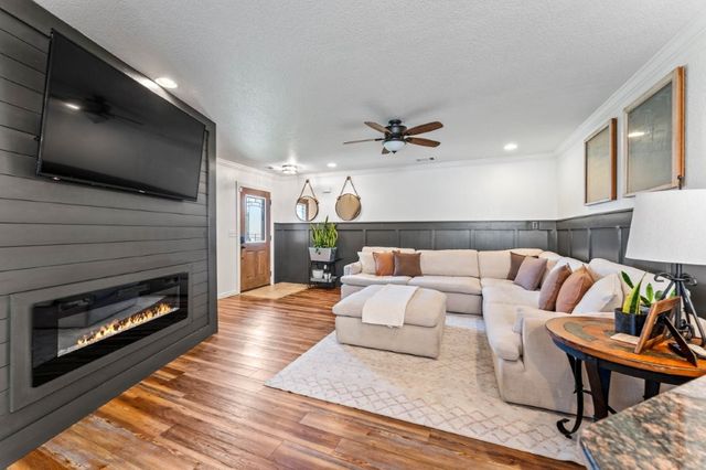 3206 SW Warberry Avenue, Bentonville, AR 72713