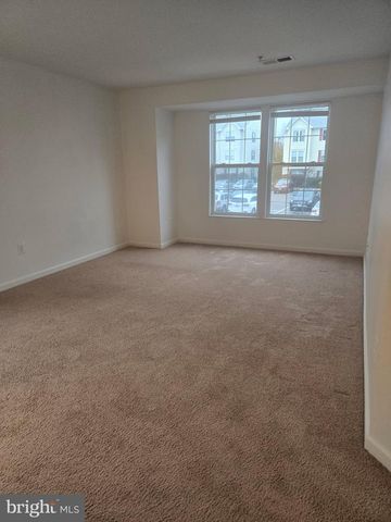 7516-H SNOWPEA CT, Alexandria, VA 22306