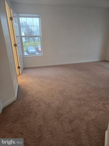 7516-H SNOWPEA CT, Alexandria, VA 22306