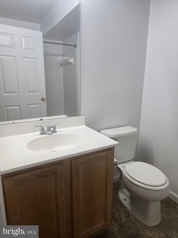 7516-H SNOWPEA CT, Alexandria, VA 22306