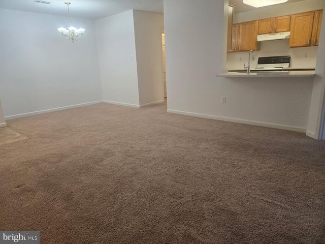 7516-H SNOWPEA CT, Alexandria, VA 22306