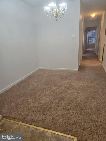 7516-H SNOWPEA CT, Alexandria, VA 22306