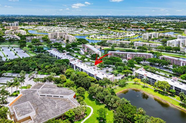 7301 Amberly Lane 402, Delray Beach, FL 33446