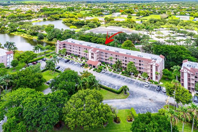 7301 Amberly Lane 402, Delray Beach, FL 33446