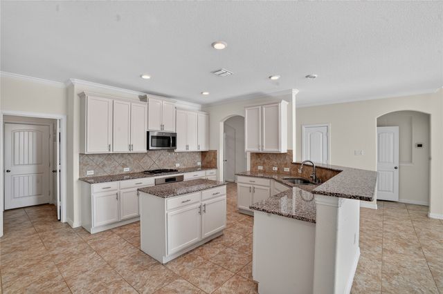 913 Avian Drive, Mckinney, TX 75071