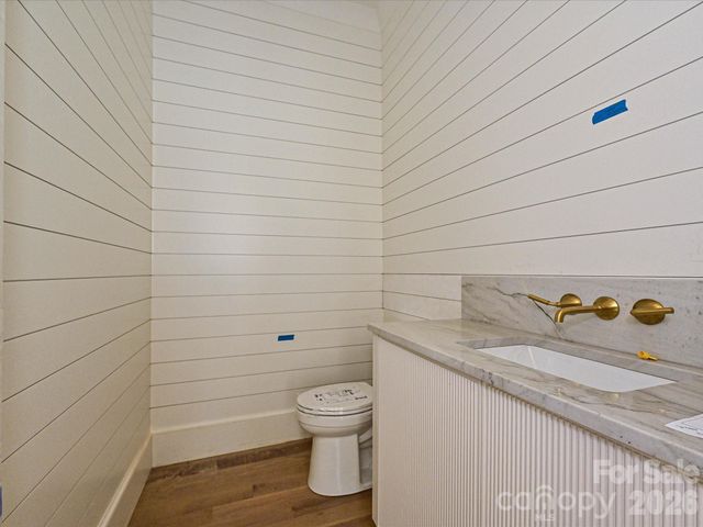 1329 Bevis Drive, Charlotte, NC 28209