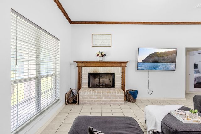 555 Rs County Road 4510, Point, TX 75472