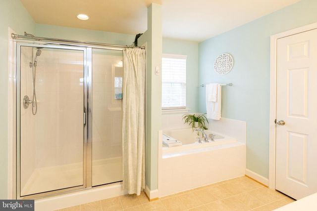 23711 GAMBREL OAK CT, California, MD 20619