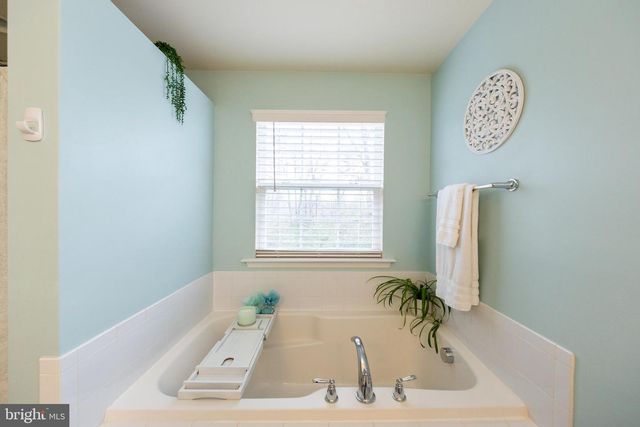 23711 GAMBREL OAK CT, California, MD 20619