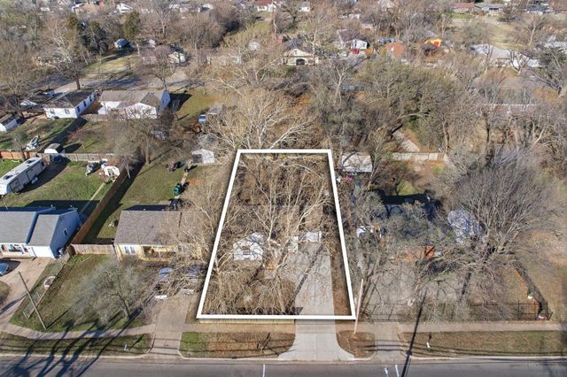 2849 N Arkansas Ave, Wichita, KS 67204