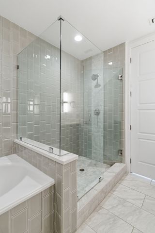 20 Rutledge St Apt 310, Nashville, TN 37210