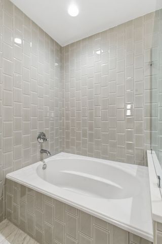 20 Rutledge St Apt 310, Nashville, TN 37210