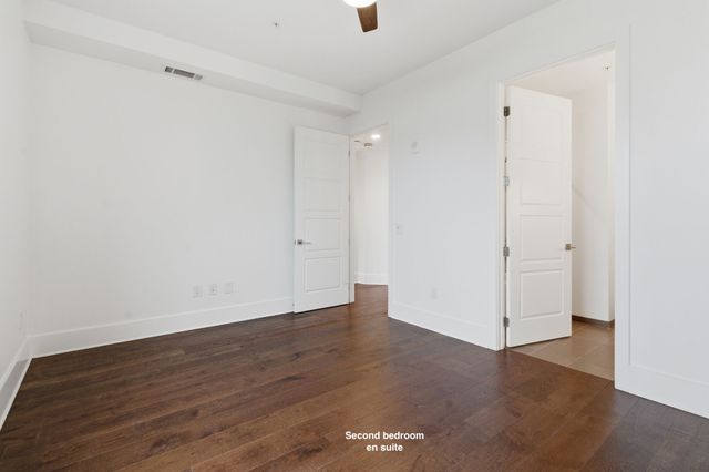 20 Rutledge St Apt 310, Nashville, TN 37210