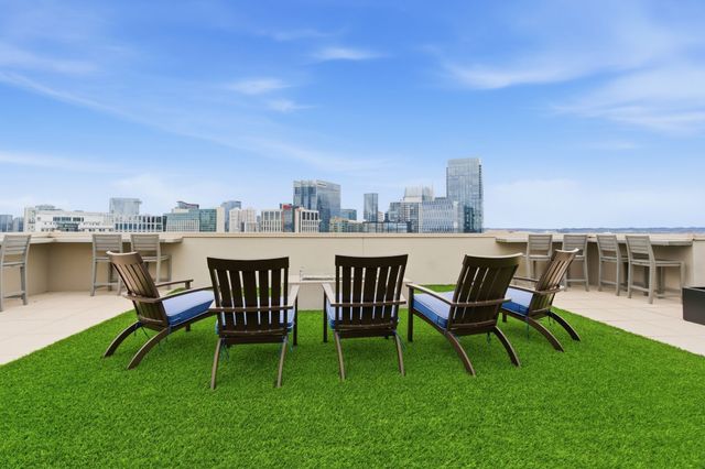 20 Rutledge St Apt 310, Nashville, TN 37210