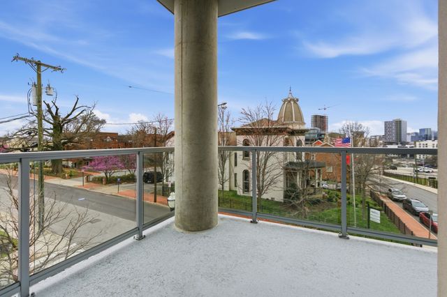 20 Rutledge St Apt 310, Nashville, TN 37210