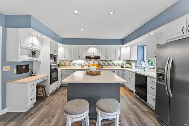 1920 Hunters Ridge Drive, Huntington, IN 46750