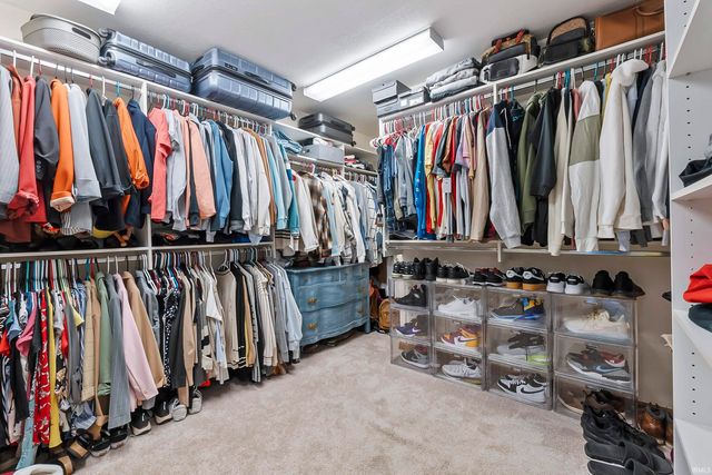 1920 Hunters Ridge Drive, Huntington, IN 46750