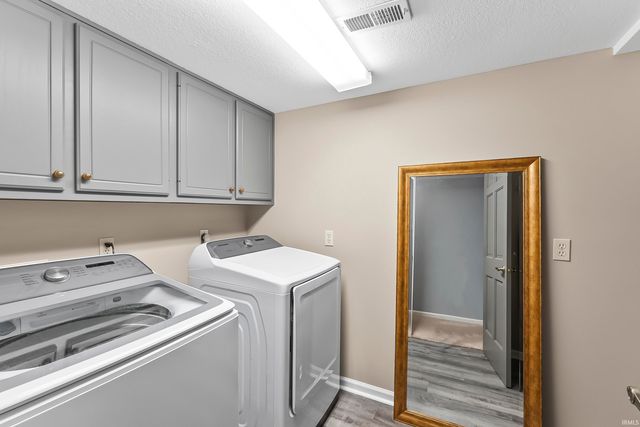 1920 Hunters Ridge Drive, Huntington, IN 46750